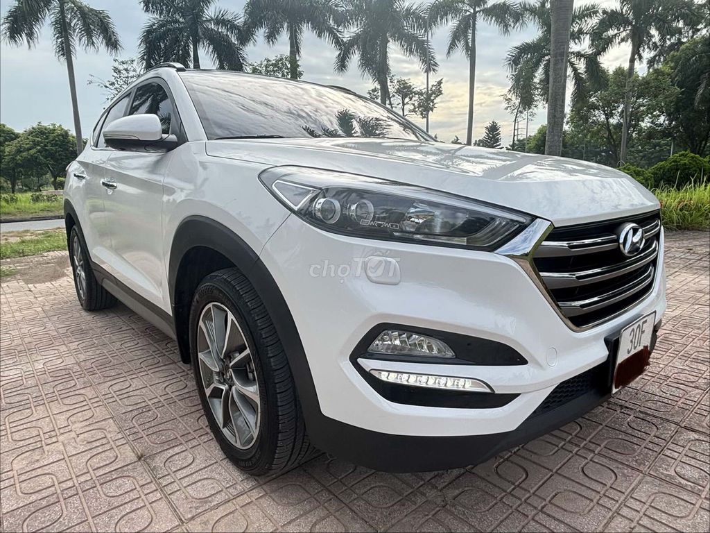 Hyundai Tucson Đặc biệt 2018 Trắng Dưới 6 vạn