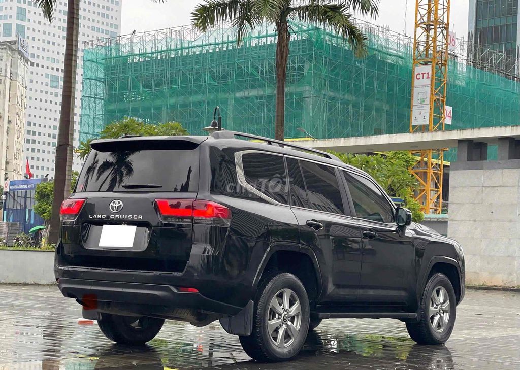 LC300 3.5 Turbo sx 2021 màu đen siêu hiếm. Mua bán Ô tô tại Quận Cầu Giấy Hà Nội được đăng bởi Cao Quý hình 5