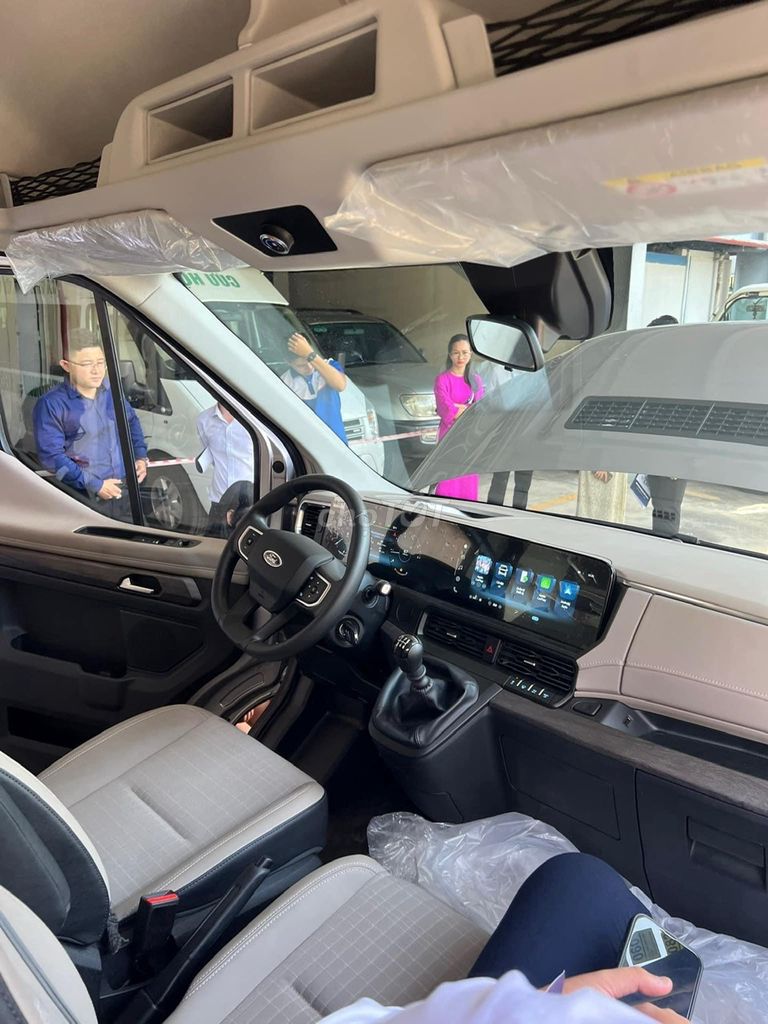 Ford Transit 2024, Phom mới, 3 phiên bản, Giao T7. Mua bán Ô tô tại Quận Hoàng Mai Hà Nội được đăng bởi Ford Pháp Vân hình 10