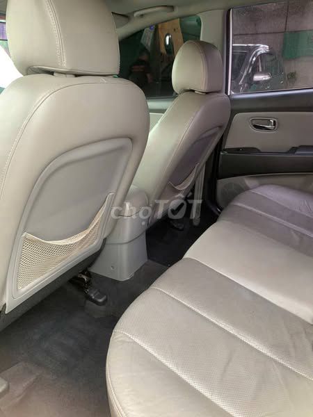 HYUNDAI AVANTE  2011 , số tự động , động cơ 1.6. Mua bán Ô tô tại Thành phố Buôn Ma Thuột Đắk Lắk được đăng bởi Minh Trí hình 5