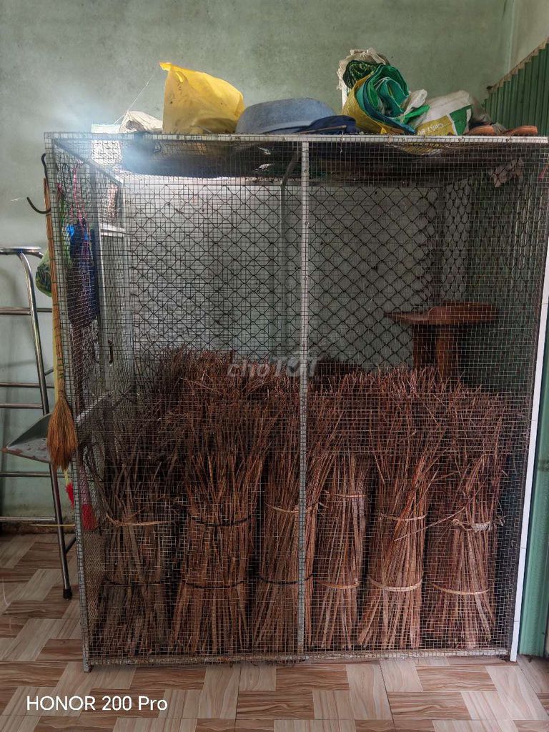 Chuồng Avi kim loại 1m6x1m8x1m1. Mua bán Phụ kiện, Thức ăn, Dịch vụ tại Huyện Phong Điền Cần Thơ được đăng bởi Nguyễn Mừng  hình 1