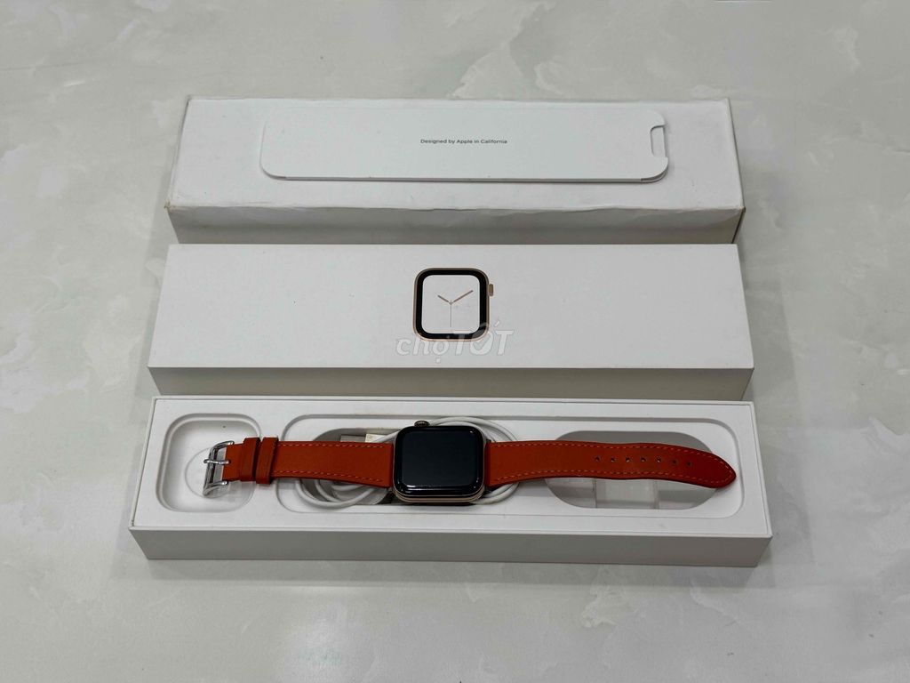 Apple Watch seires 4 size 44mm