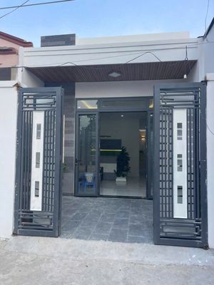 BÁN Nhà Mặt Tiền đường. Ở và kinh doanh buôn bán mọi ngành nghề 👍. Mua bán nhà ở tại Huyện Hóc Môn Tp Hồ Chí Minh được đăng bởi TRANG VÕ BDS 