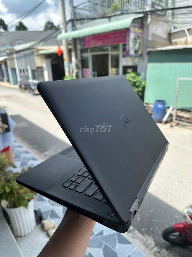 Dell Latitude E5470 i5-6th 14 inch 8GB/250GB. Mua bán Laptop tại Thành phố Thủ Đức Tp Hồ Chí Minh được đăng bởi Thuỳ hình 1