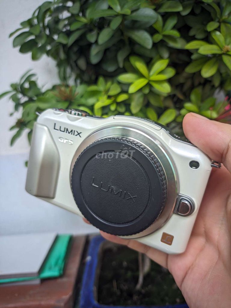 Lumix gf5 trắng đẹp.