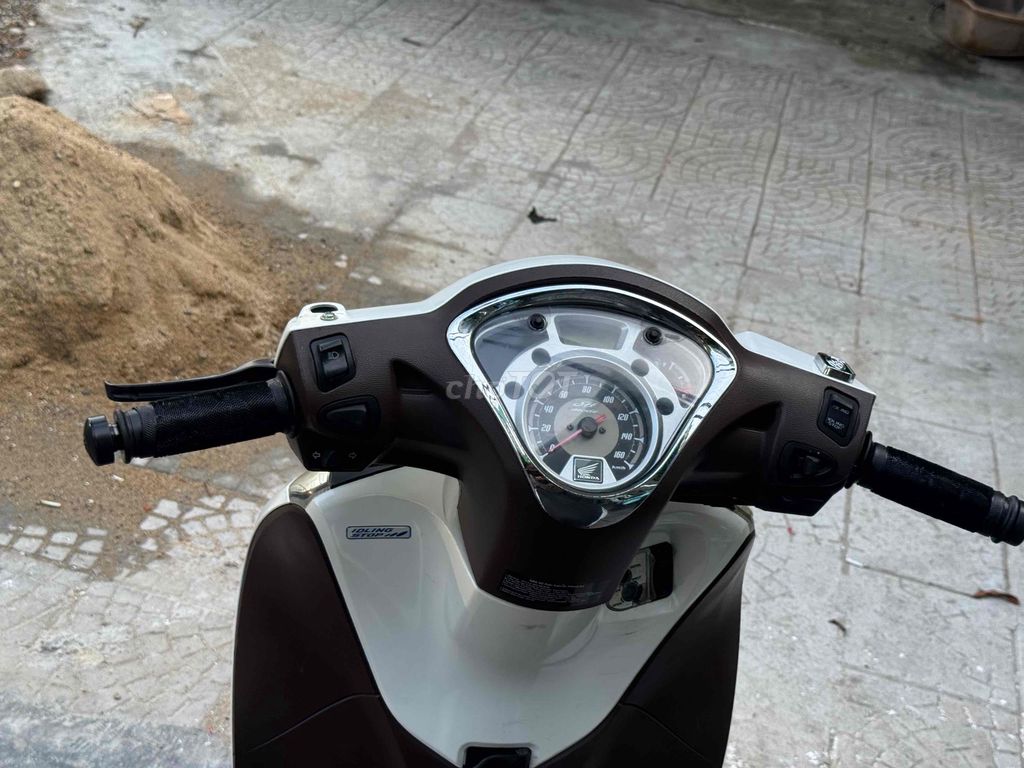 Honda SH Mode 2016 (есть рассрочка, оформление с плохой кредитной историей)