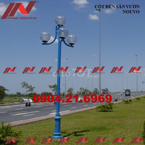Cột Đèn Sân Vườn Phan Nguyễn - Cột đèn đế gang. Mua bán Đèn tại Quận Long Biên Hà Nội được đăng bởi Phan Nguyễn Chiếu Sáng hình 1