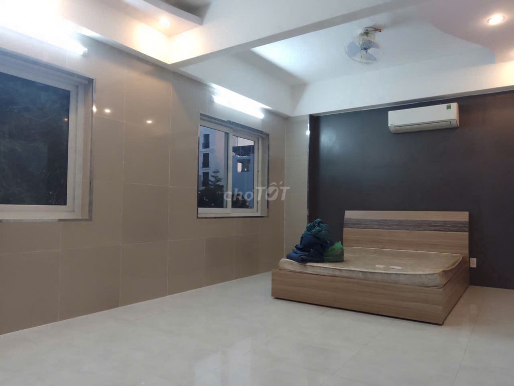 Rent · 2 bd · 110 м² · Quận 7, ул. lê văn lương