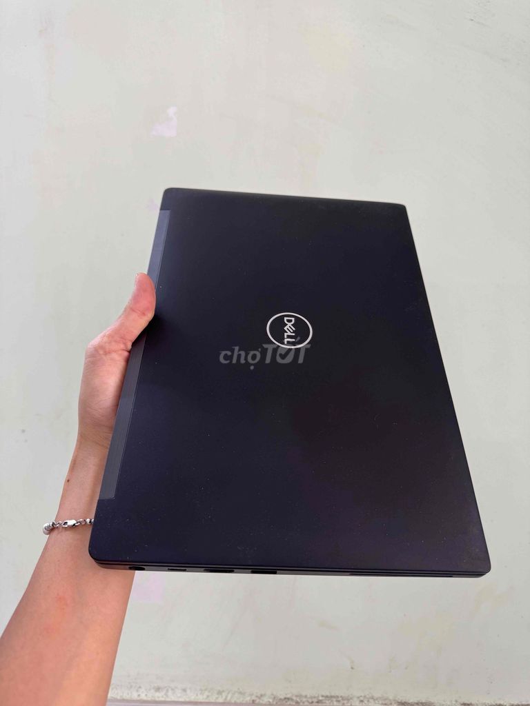 Dell Latitude 7390 i5 13.3 inch 16GB/256GB SSD. Mua bán Laptop tại Quận Tân Bình Tp Hồ Chí Minh được đăng bởi Laptop LTS MISS LOAN hình 1