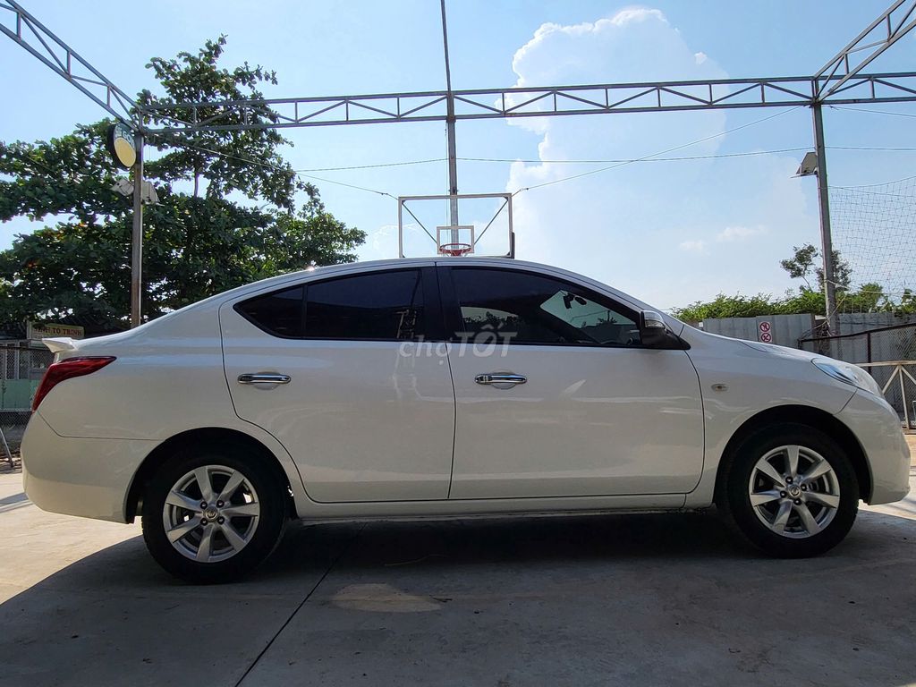 Nissan Sunny 2016 XV - 90000 km. Mua bán Ô tô tại Quận 10 Tp Hồ Chí Minh được đăng bởi Anh Thanh hình 5
