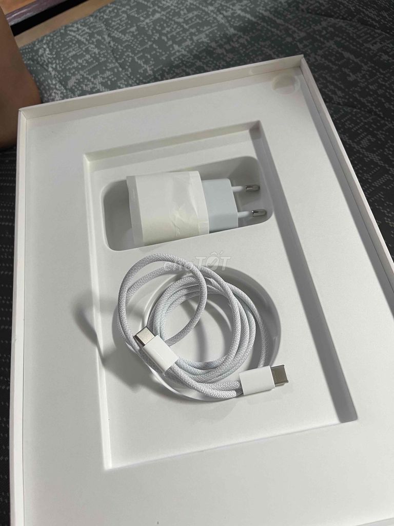 Apple iPad Air 7 (M3) 128GB Tím. Mua bán Máy tính bảng tại Thành phố Quảng Ngãi Quảng Ngãi được đăng bởi Nguyễn Minh Huy hình 1
