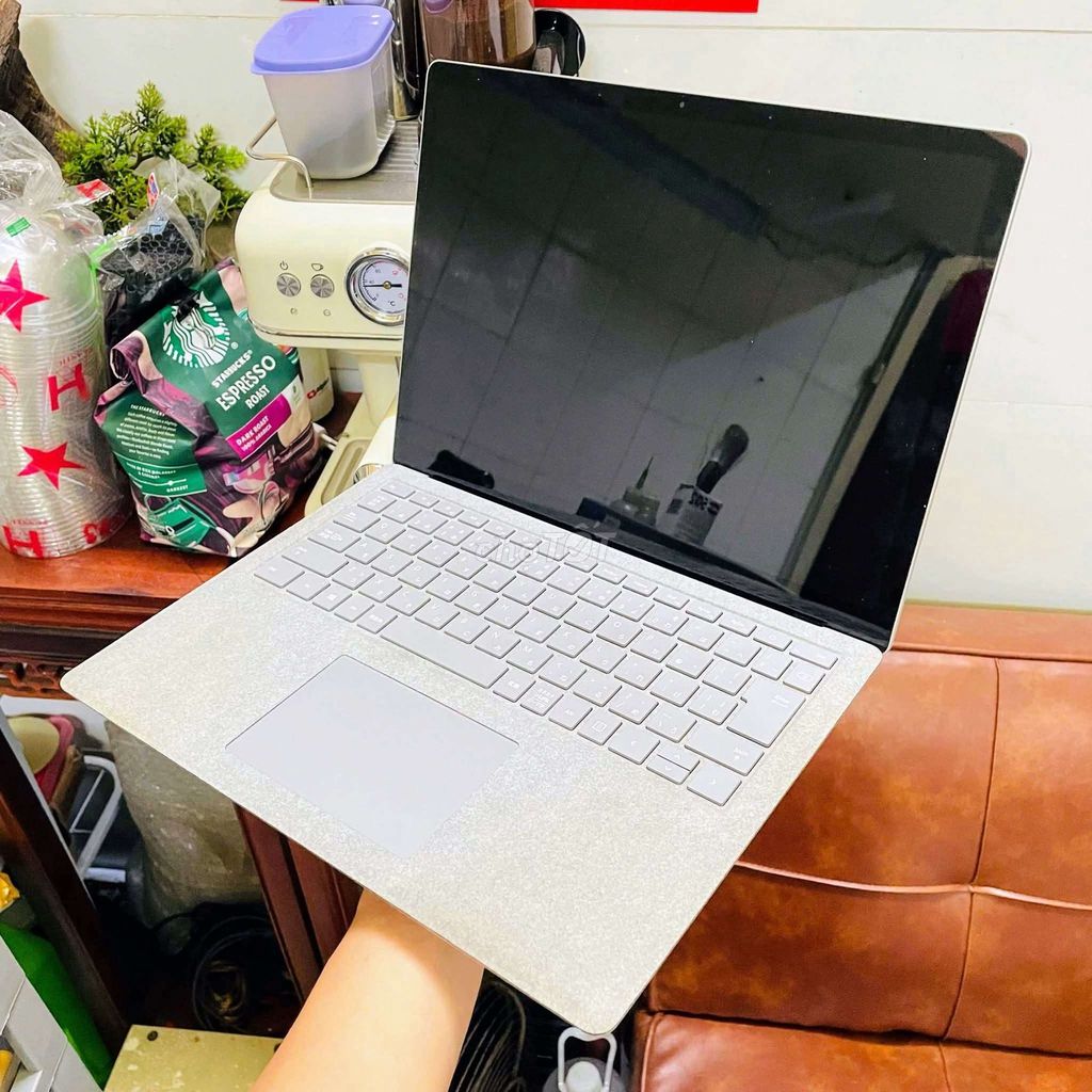 Microsoft Surface Laptop. Mua bán Laptop tại Quận 12 Tp Hồ Chí Minh được đăng bởi Nguyễn Minh Tý  hình 1