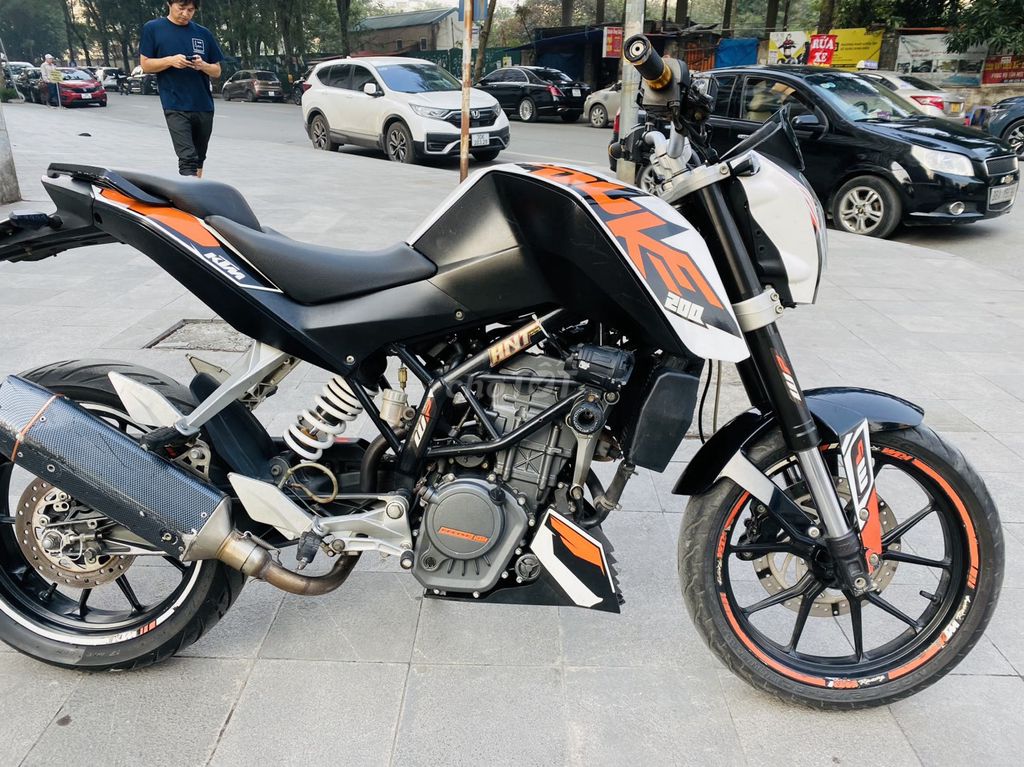 KTM DUKE 200 MÁY NGUYÊN CHÍNH CHỦ BAO CHẤT. Mua bán Xe máy tại Quận Nam Từ Liêm Hà Nội được đăng bởi Nam Anh hình 6
