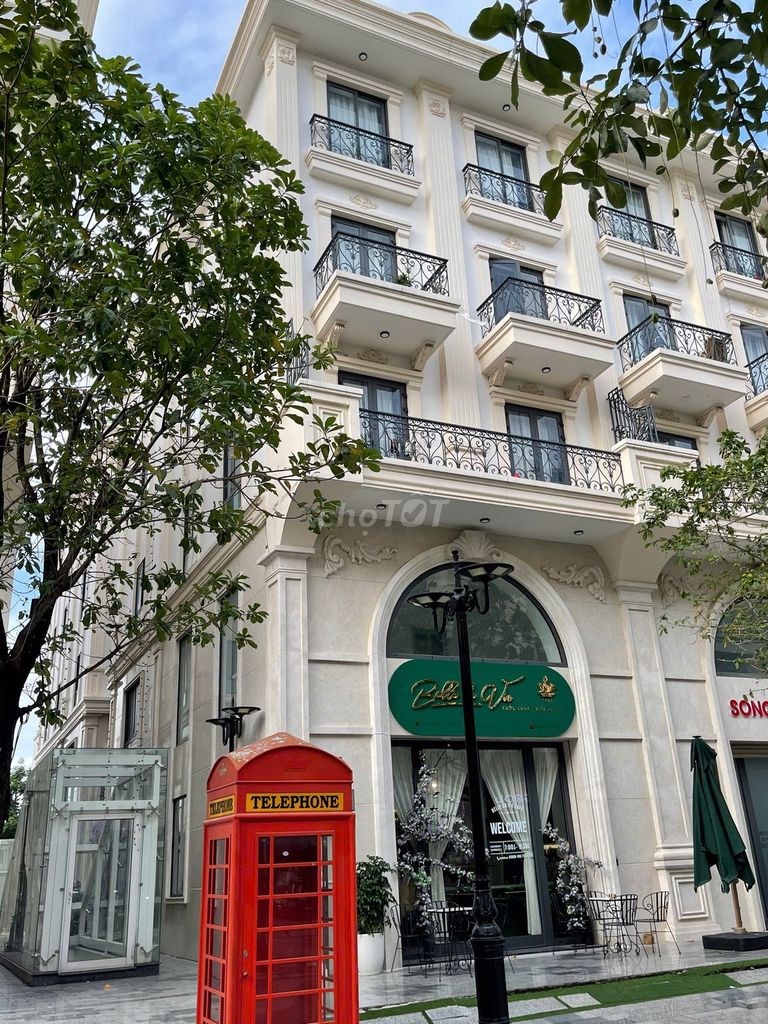 МНЕ НУЖНО ПРОДАТЬ МАГАЗИН ИГРОВЫХ АВТОМАТОВ В РАЙОНЕ ROYAL VAN PHUC ПО ОЧЕНЬ ХОРОШЕЙ ЦЕНЕ!