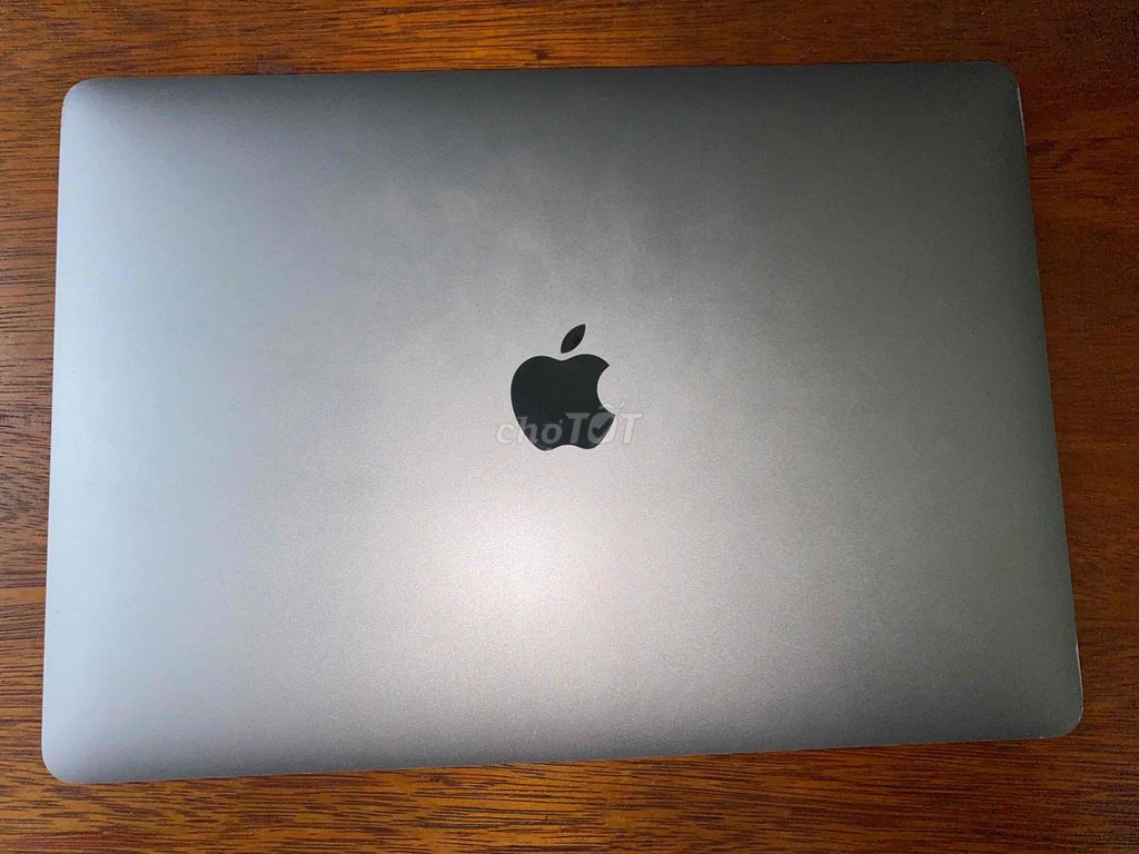 cần bán macbook pro 2016