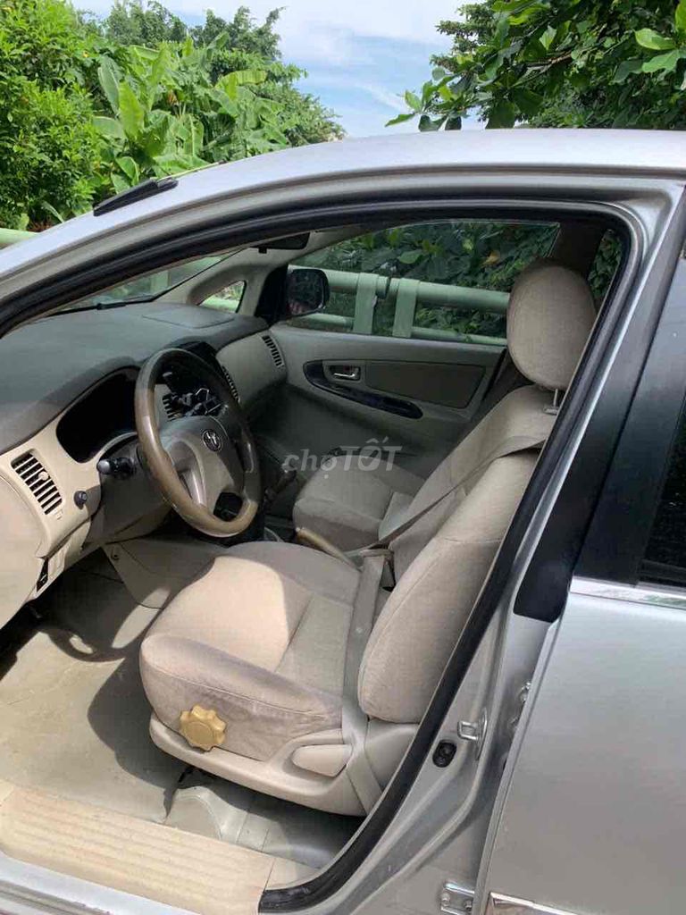 Toyota Innova 2015 2.0E bstp xe đẹp giá rẻ. Mua bán Ô tô tại Quận Bình Thạnh Tp Hồ Chí Minh được đăng bởi Nguyễn Thanh Tân hình 5