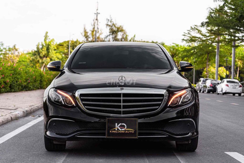 E200 - 2017 đẳng cấp doanh nhất giá rẻ siêu đẹp. Mua bán Ô tô tại Quận 7 Tp Hồ Chí Minh được đăng bởi Dương Phương hình 3