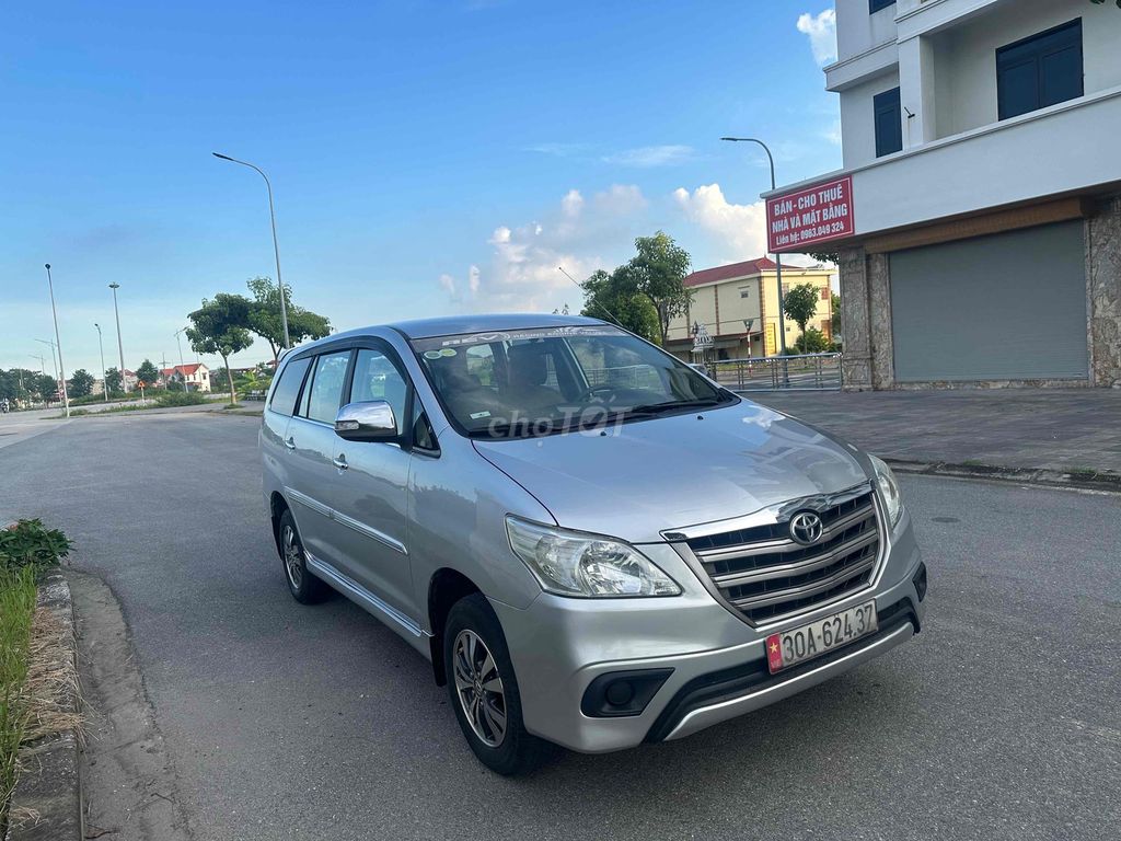 Toyota Innova 2015 2.0E - 310181 km. Mua bán Ô tô tại Quận Long Biên Hà Nội được đăng bởi TOÀN THẮNG Ô TÔ KINH BẮC hình 3