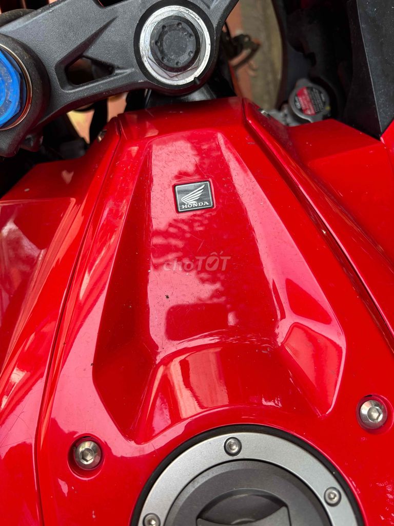 Bán xe Honda CBR mới đi dc 1080km. Mua bán Xe máy tại Huyện Yên Dũng Bắc Giang được đăng bởi Hường hình 3