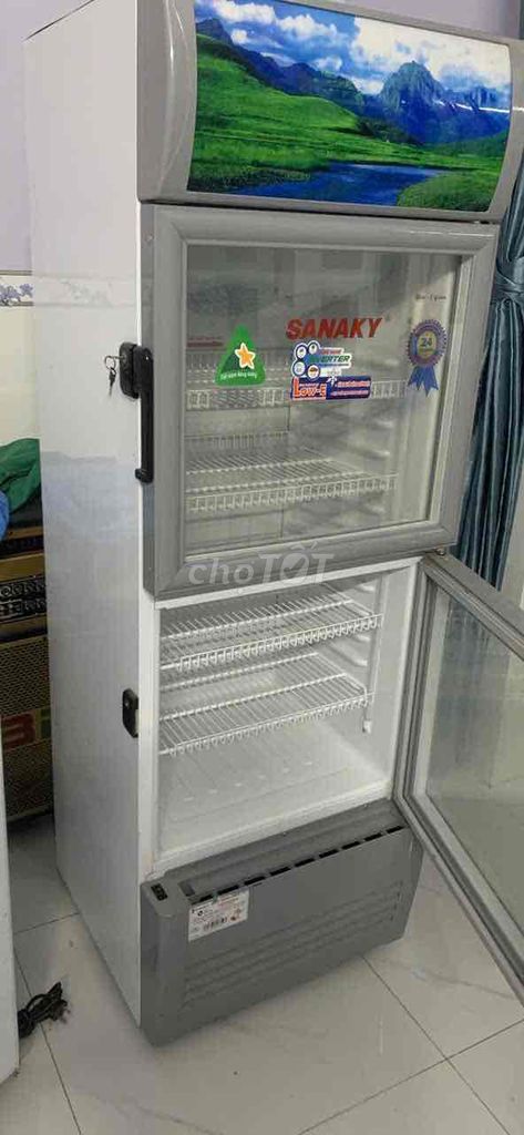 Do không có nhu cầu nên pass lại 2 tủ ạ