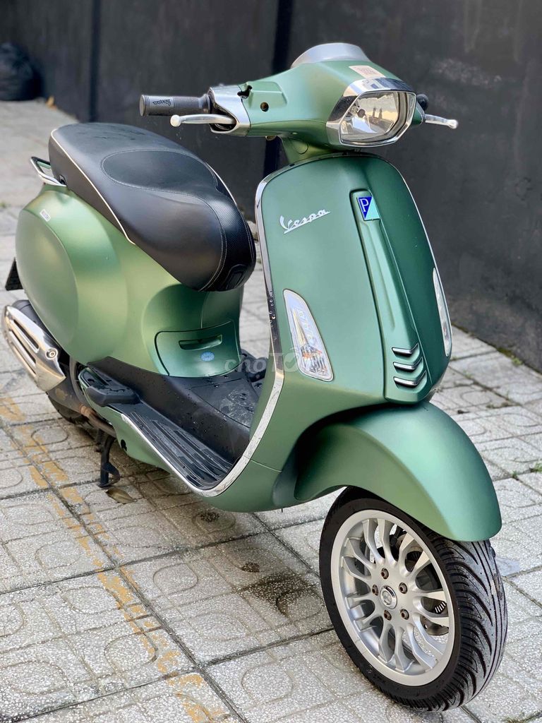 Piaggio Vespa Sprint 125 ABS 2018 матовый темно-зеленый