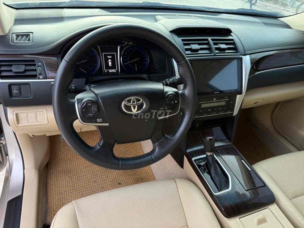 Toyota Camry Sedan 2018 Màu Vàng. Mua bán Ô tô tại Thành phố Hải Dương Hải Dương được đăng bởi Vũ Quyền hình 3