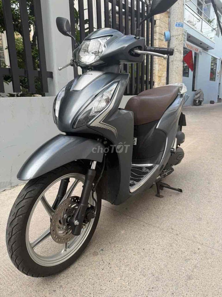 Honda Vision 2024 Серый 19000 км