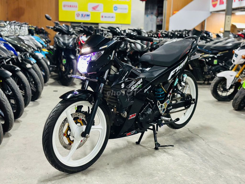 XE MÁYTHANH TÙNG_SATRIA 150 ĐEN ĐỘ MÁY BAO ZIN. Mua bán Xe máy tại Quận Nam Từ Liêm Hà Nội được đăng bởi THANH TÙNG hình 1