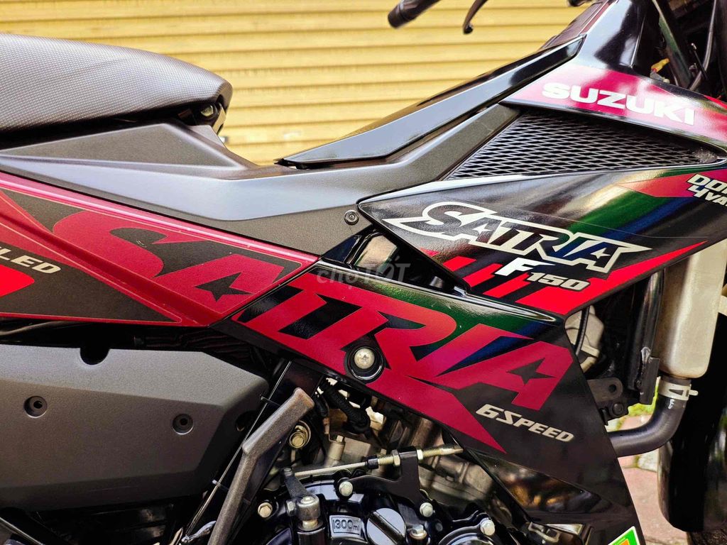 Suzuki Satria 150 FI 2023  Xe lướt đẹp keng motor. Mua bán Xe máy tại Quận Cầu Giấy Hà Nội được đăng bởi Tong motor xe may hình 6
