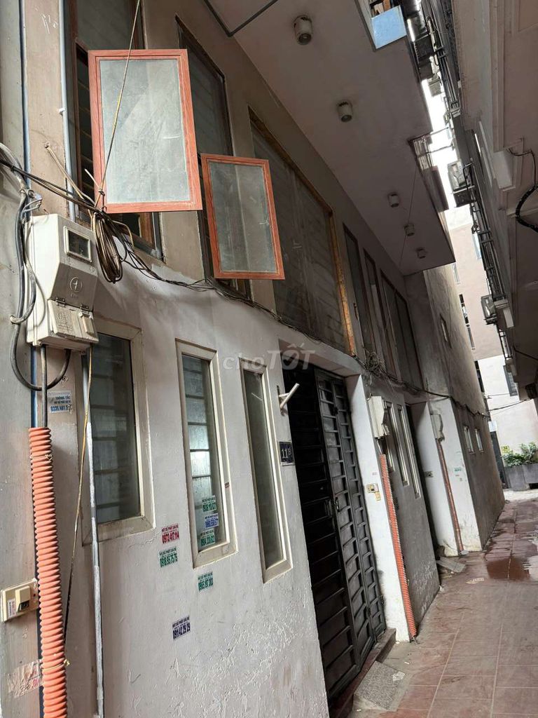 Владелец благодарит за продажу солидного дома по очень разумной цене на Бридж-стрит, 255