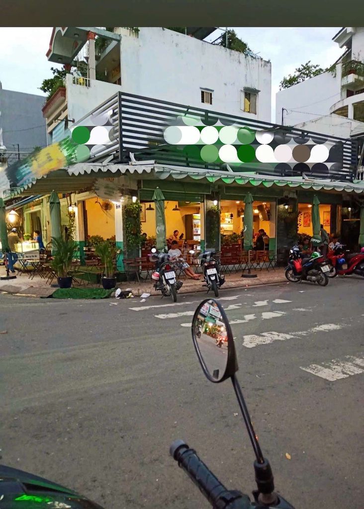 Sang quán cafe căn góc 2 mặt tiền đẹp đông khách khu sầm uất Tân Phú