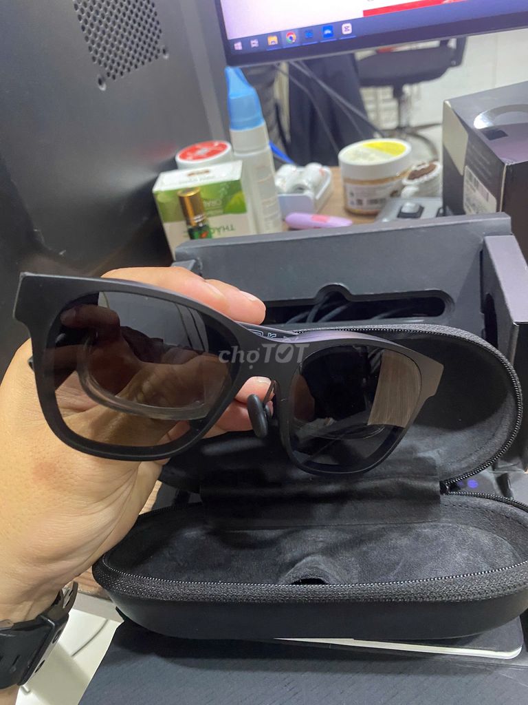 Kính thông minh Nreal Air (Xreal) Đen 99%. Mua bán Thiết bị đeo thông minh tại Quận 10 Tp Hồ Chí Minh được đăng bởi Lê Toàn hình 1