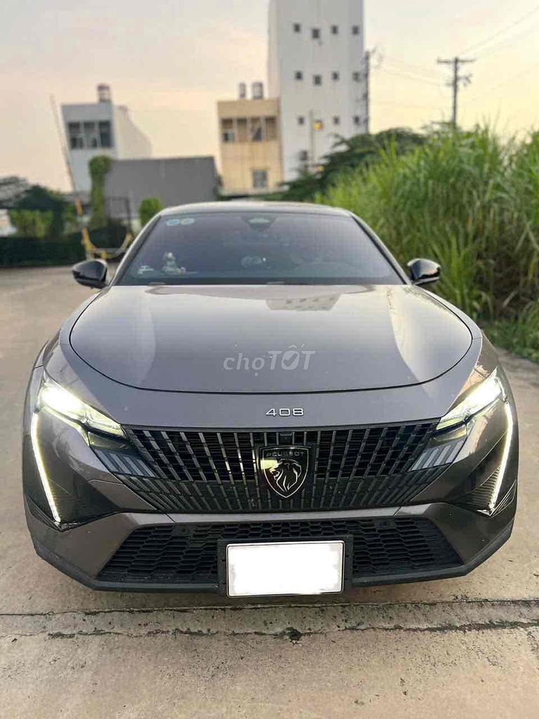 Peugeot 408 GT 2023 27 000 км серый