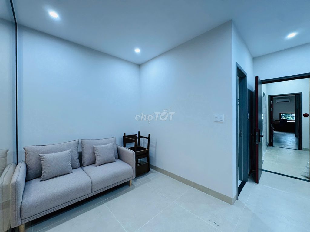 Brand-new 1-bedroom with private laundry on Tố Hữu — photo 7