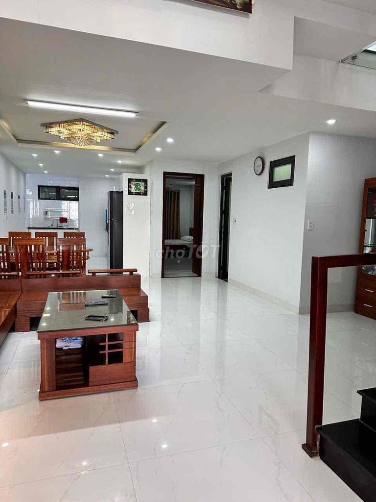 Аренда · 4 комн. · 123 м² · Quận Hải Châu, ул. Đường Lê Vĩnh Huy