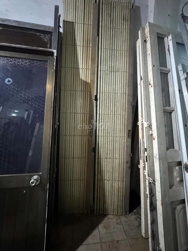 Cửa kéo Kim loại Vàng đồng 3m2x3m. Mua bán Nội thất, đồ gia dụng khác tại Quận Gò Vấp Tp Hồ Chí Minh được đăng bởi Luan hình 1