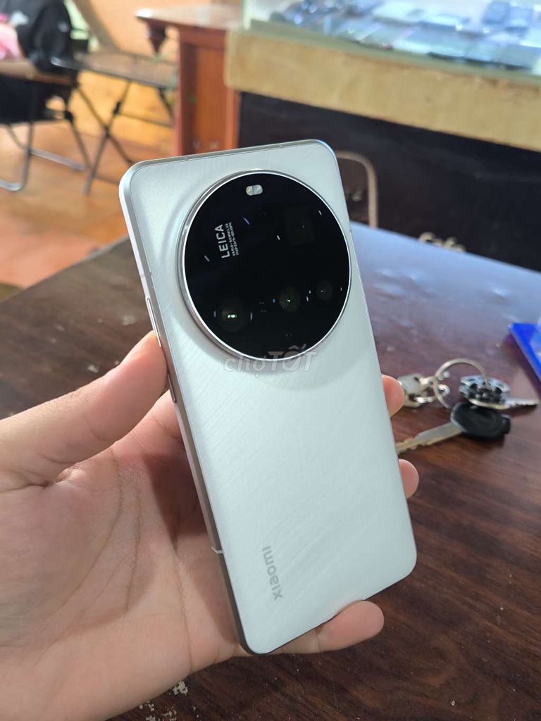 Xiaomi 15 Ultra 256GB Trắng. Mua bán Điện thoại tại Thành phố Thủ Dầu Một Bình Dương được đăng bởi Việt Phê hình 1