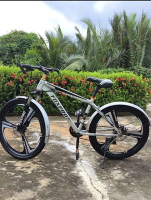 Cần bán xe đạp giá siu rẻ. Mua bán Xe đạp tại Huyện Vĩnh Thuận Kiên Giang được đăng bởi Lê Khả