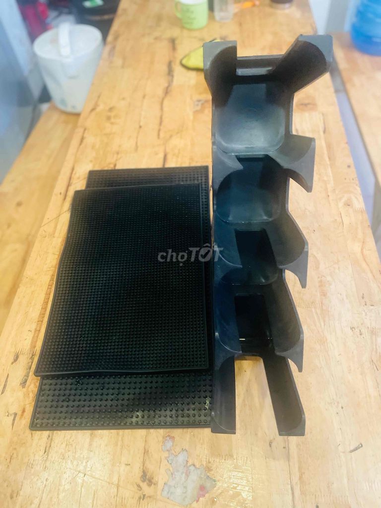 Khay đựng ly nhựa đen đã sử dụng. Mua bán Dụng cụ nhà bếp tại Quận Gò Vấp Tp Hồ Chí Minh được đăng bởi Trần Thị Thuỳ hình 1