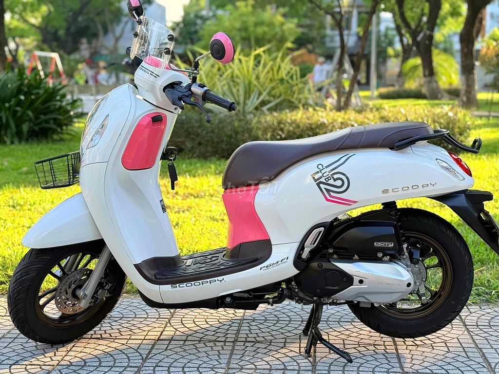 Смарткей Honda Scoopy 2024 белый розовый