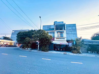 Bán Căn Nhà 3 Tầng 2 MT Đường 10m5 Hoàng Minh Thảo. Mua bán nhà ở tại Quận Liên Chiểu Đà Nẵng được đăng bởi Ngô hồng lê