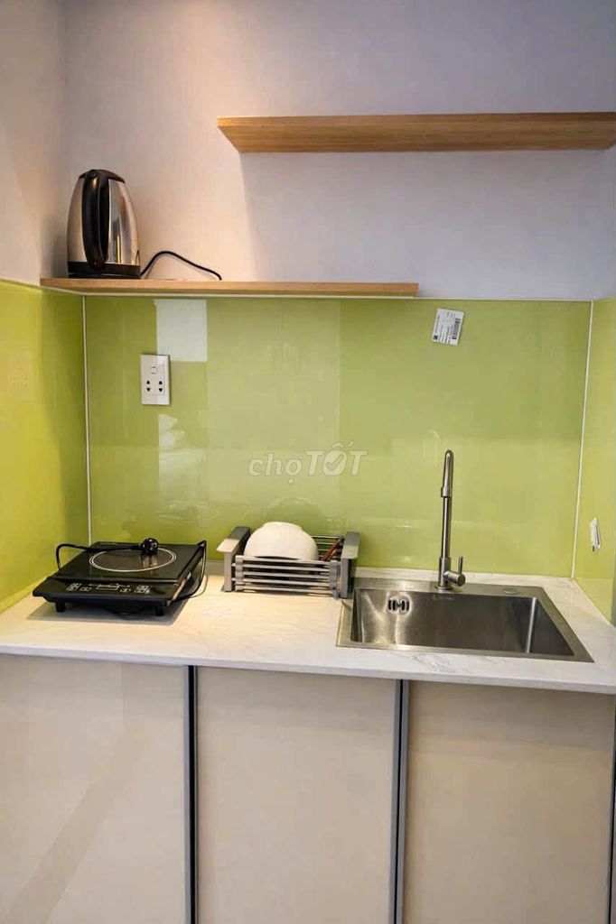 Room on Trần Hưng Đạo with laundry included — photo 5