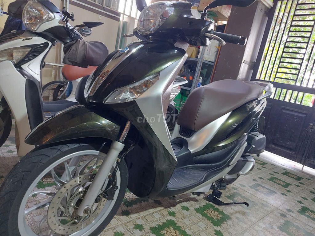 Piaggio Medley 2016 Xanh rêu. Mua bán Xe máy tại Quận Ngũ Hành Sơn Đà Nẵng được đăng bởi Mr Cường hình 4