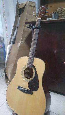 Cần bán đàn guitar yamaha F600