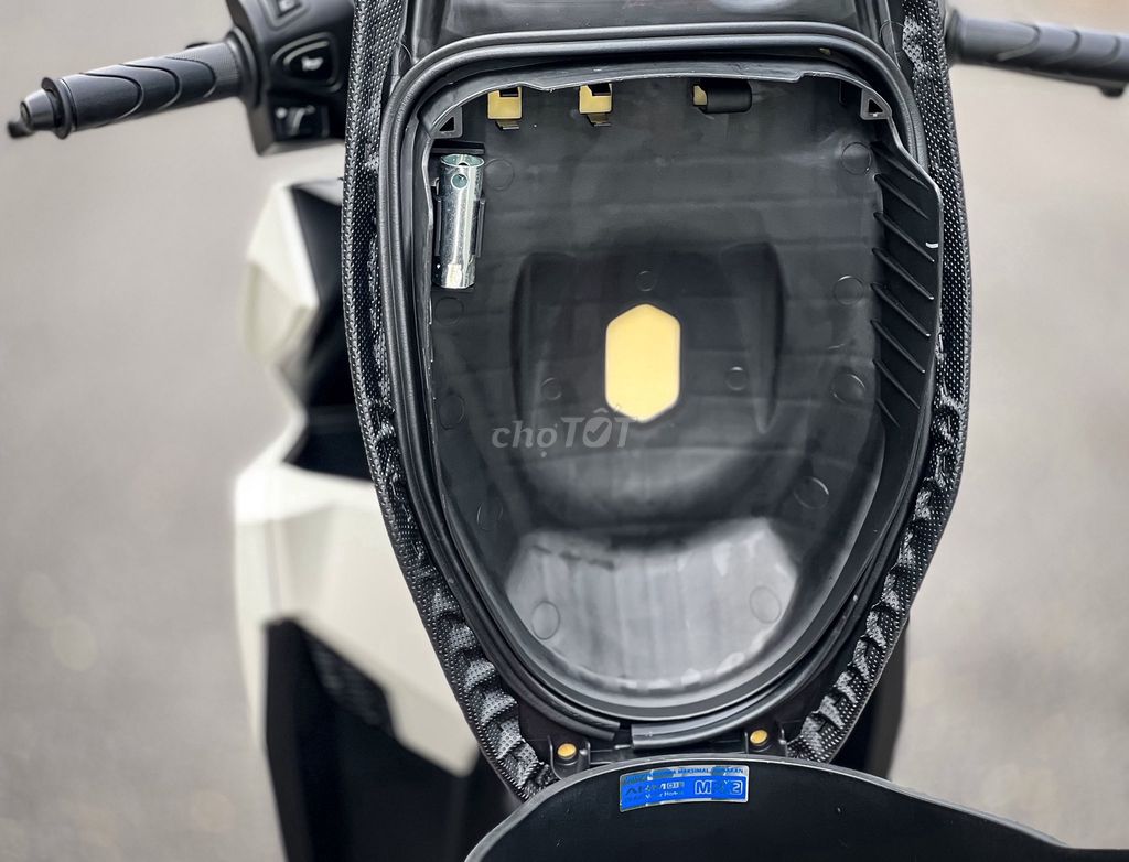 Vario 150cc 2017 odo lướt 3.400km zin chính chủ. Mua bán Xe máy tại Quận 7 Tp Hồ Chí Minh được đăng bởi Lê Văn Đạt hình 13