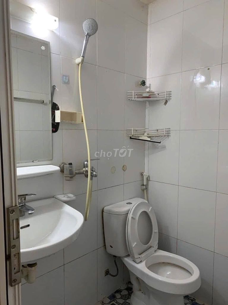 Дом в аренду 40м2, 4 этажа, 2 спальни, Хоанг Май, Ханой