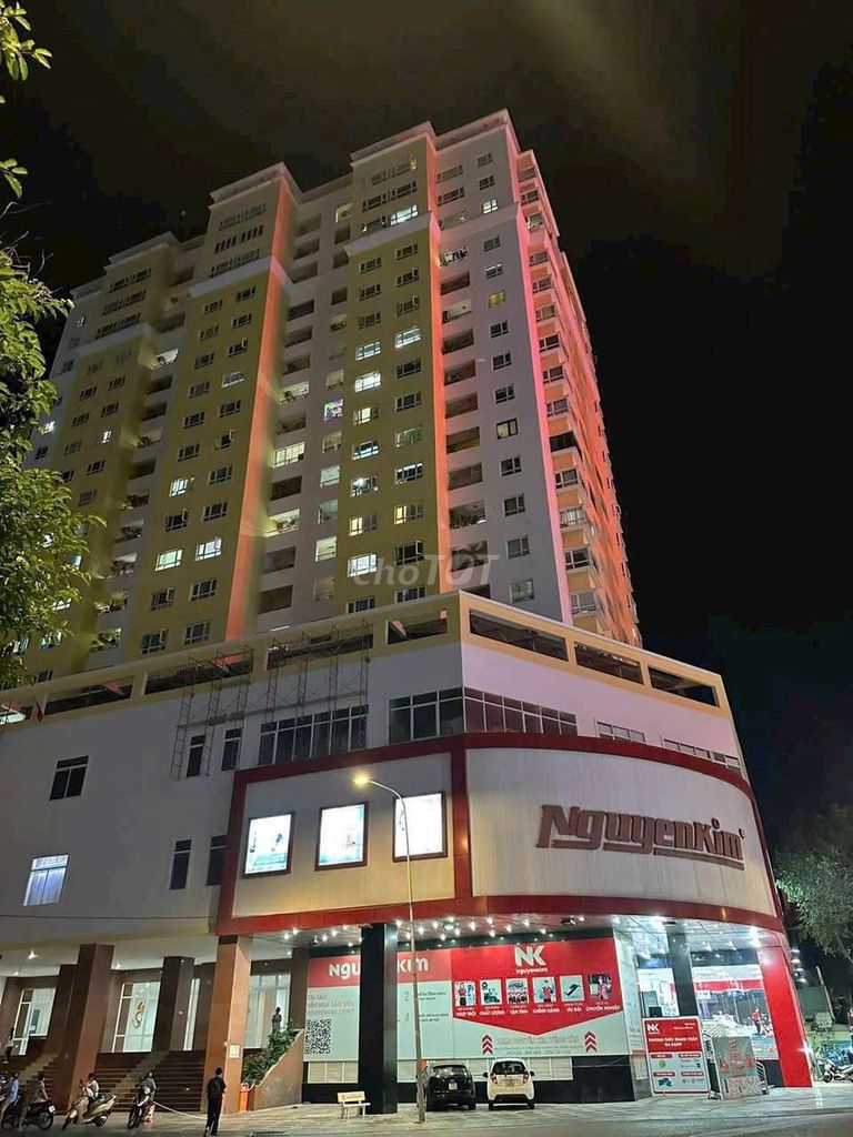 Аренда квартиры Nguyễn Kim 1 спальня с полной мебелью