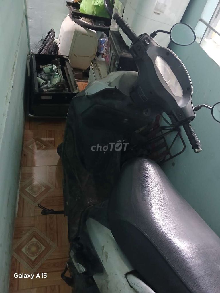 Chiếc xe có giấy tờ chạy tốt máy nỏ êm ru dễ nổ. Mua bán Xe máy tại Quận Gò Vấp Tp Hồ Chí Minh được đăng bởi Anh manh hình 4