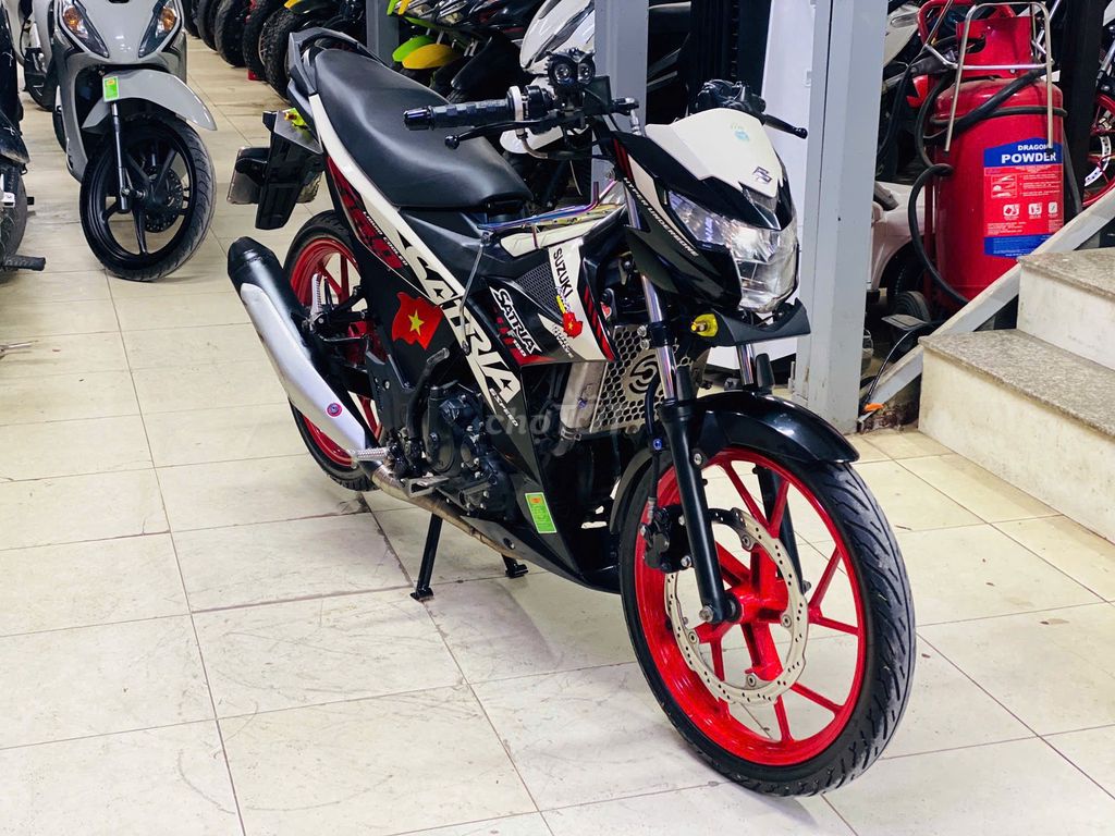 XE MÁY THỊNH PHÁT - SUZUKI SATRIA 150 SIÊU LƯỚT. Mua bán Xe máy tại Quận Nam Từ Liêm Hà Nội được đăng bởi XE MÁY THỊNH PHÁT XE LƯỚT GIÁ RẺ hình 1