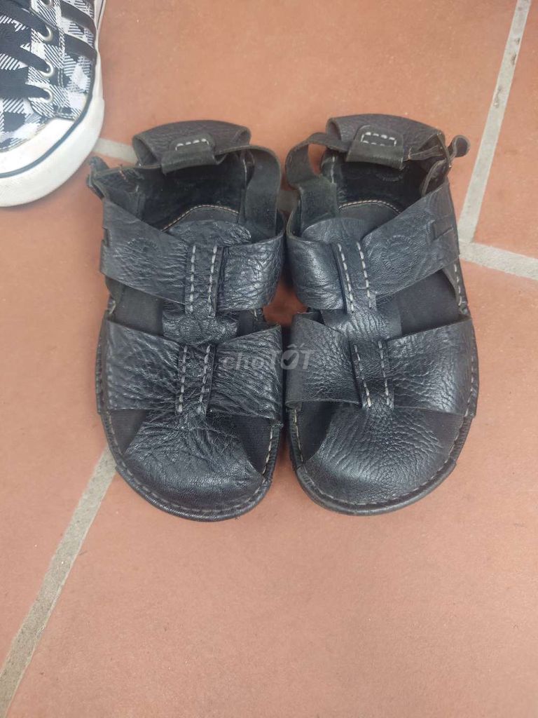 Sandal Dr Martens ful da SZ 40,5/41 ok. Mua bán Giày dép tại Quận Hà Đông Hà Nội được đăng bởi Đức Thịnh 389  hình 1